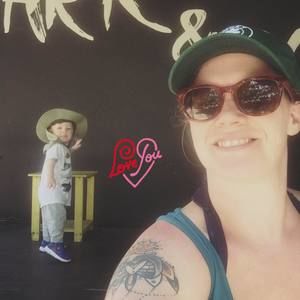 Meet your Posher, Alicia